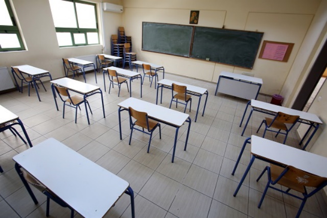 15 χρήσιμες ερωτήσεις και απαντήσεις για τη δια ζώσης επαναλειτουργία των Λυκείων και το self-testing