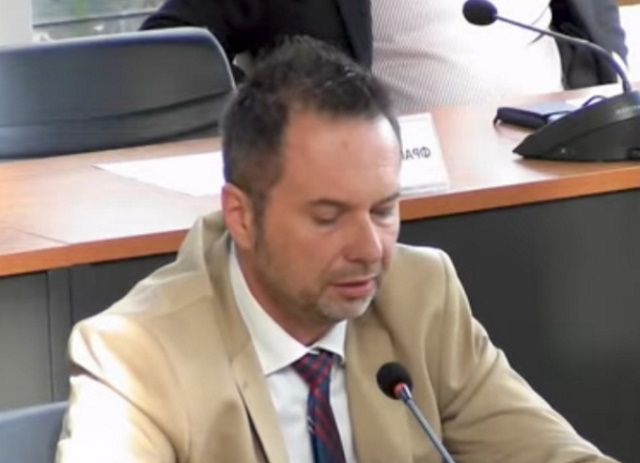 Δήμος Σπάτων – Αρτέμιδας: Καταργούνται φανάρια, έρχονται κάμερες Τεχνητής Νοημοσύνης και νέες διαβάσεις