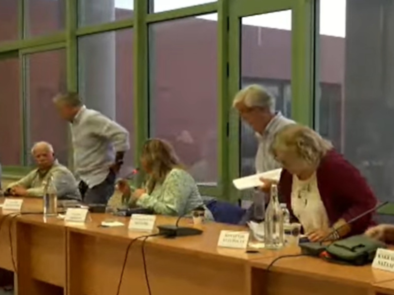 Γερακίνα: Από την επιχειρησιακή διαχείριση στην πολιτική σκηνοθεσία