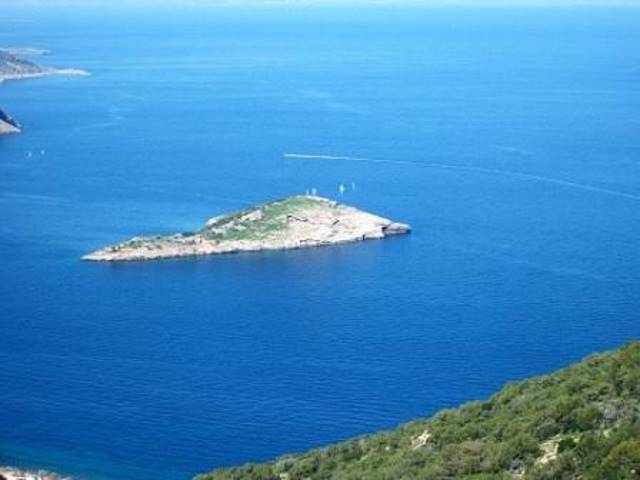 koroni nisos