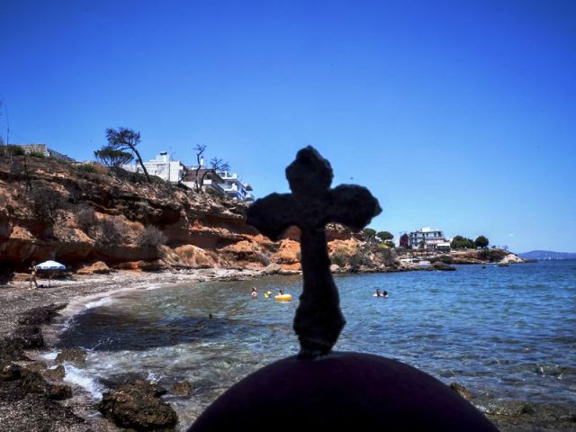 Το αλαλούμ σε Μάτι – Αμπελούπολη – Προβάλινθο, κρατάει τις μπουλντόζες με σβηστές μηχανές! 