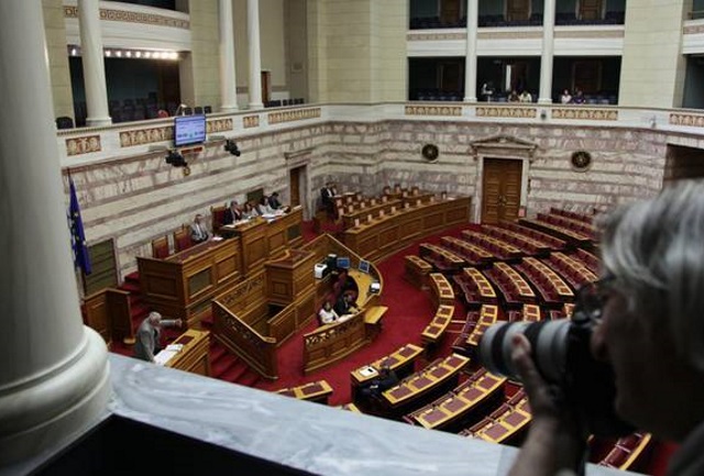 Νομοσχέδιο για τους ΟΤΑ με στόχο να μετριαστούν οι αντιδράσεις των αυτοδιοικητικών κατά της κυβέρνησης