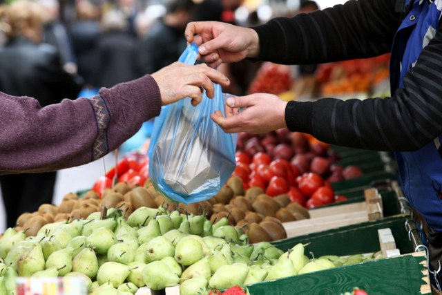 Καλύβια – Λαγονήσι: Προσφορά ψυχής από επιχειρηματία της περιοχής ενόψει λαϊκής! 