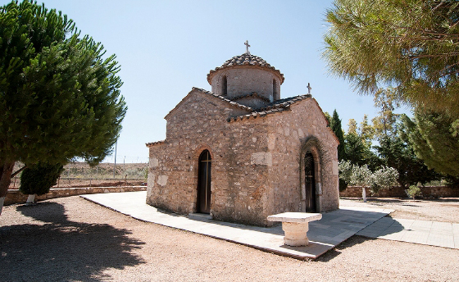 naos petrou pavlouspata